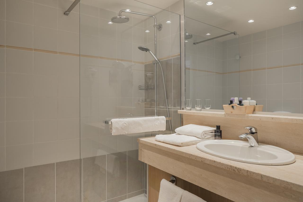 Le Flamboyant Hotel Annecy Ngoại thất bức ảnh