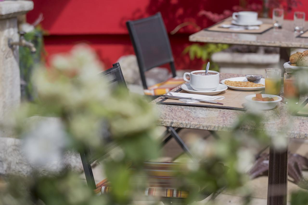 Le Flamboyant Hotel Annecy Ngoại thất bức ảnh