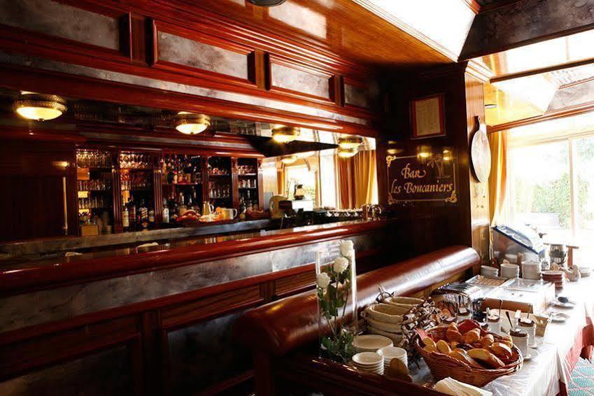 Le Flamboyant Hotel Annecy Ngoại thất bức ảnh